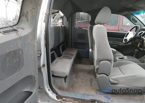 2006 Toyota Tacoma Base V6 from USA, damaged, VIN 5TEUU42NX6Z274353